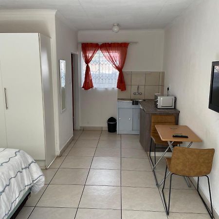 La Fiance Village Polokwane Ngoại thất bức ảnh