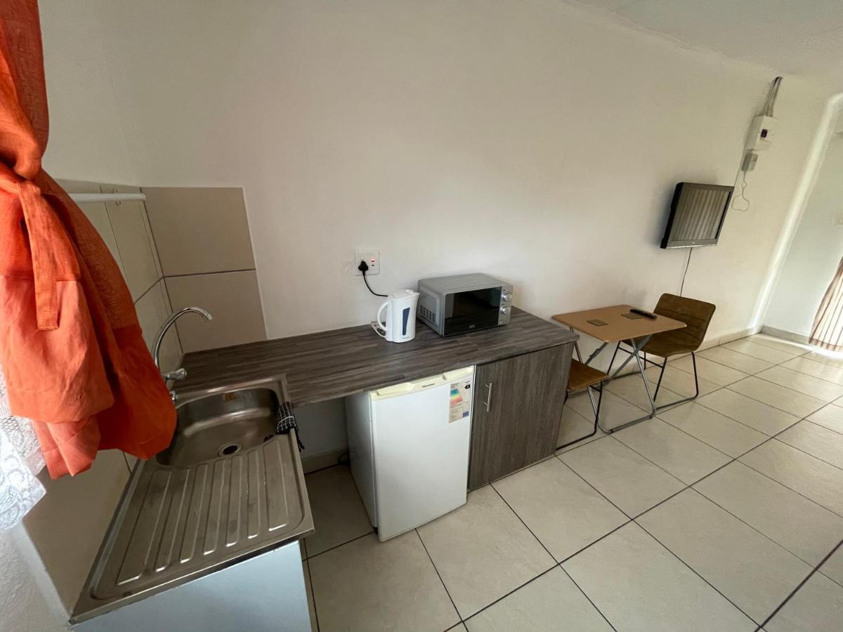 La Fiance Village Polokwane Ngoại thất bức ảnh