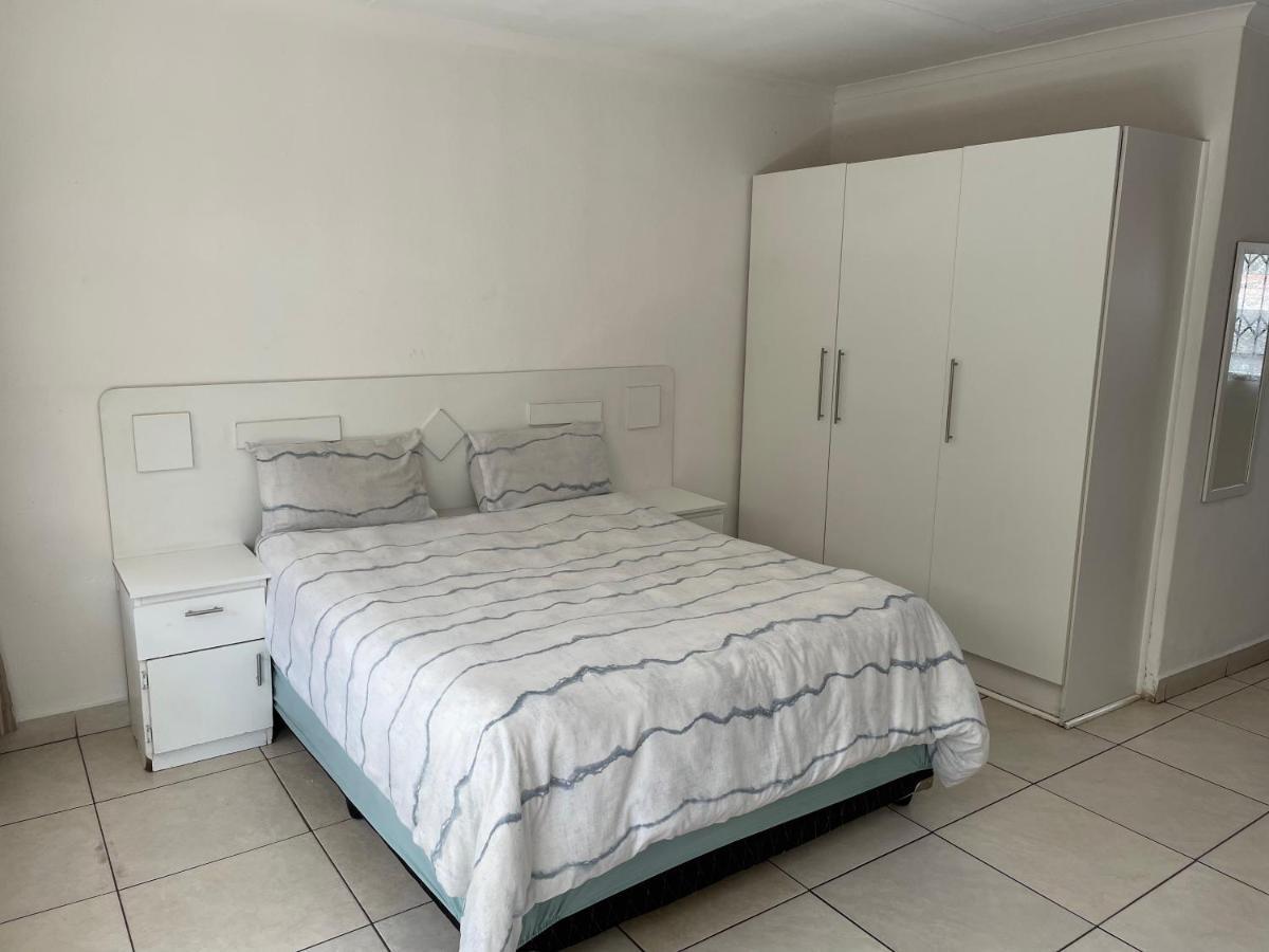 La Fiance Village Polokwane Ngoại thất bức ảnh