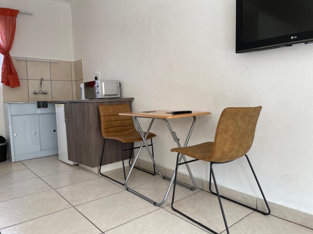 La Fiance Village Polokwane Ngoại thất bức ảnh