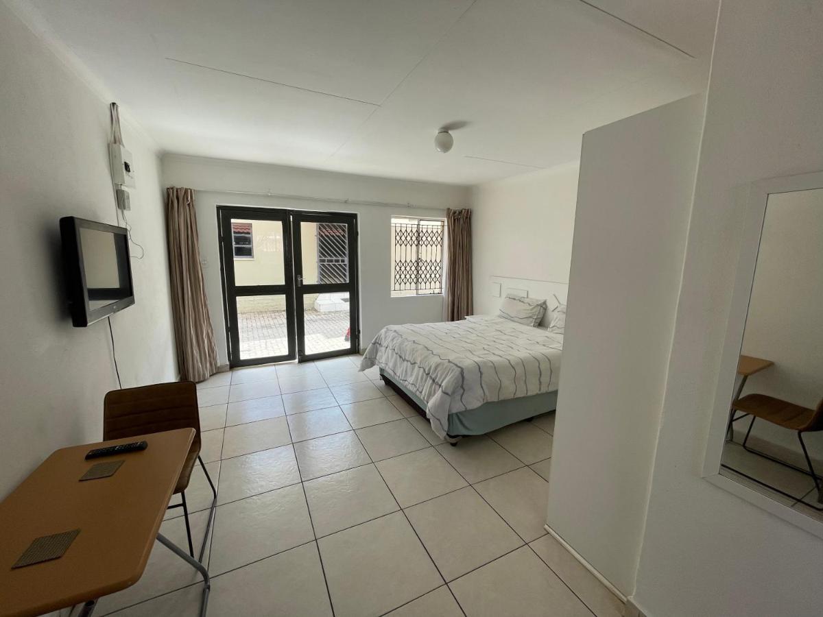 La Fiance Village Polokwane Ngoại thất bức ảnh