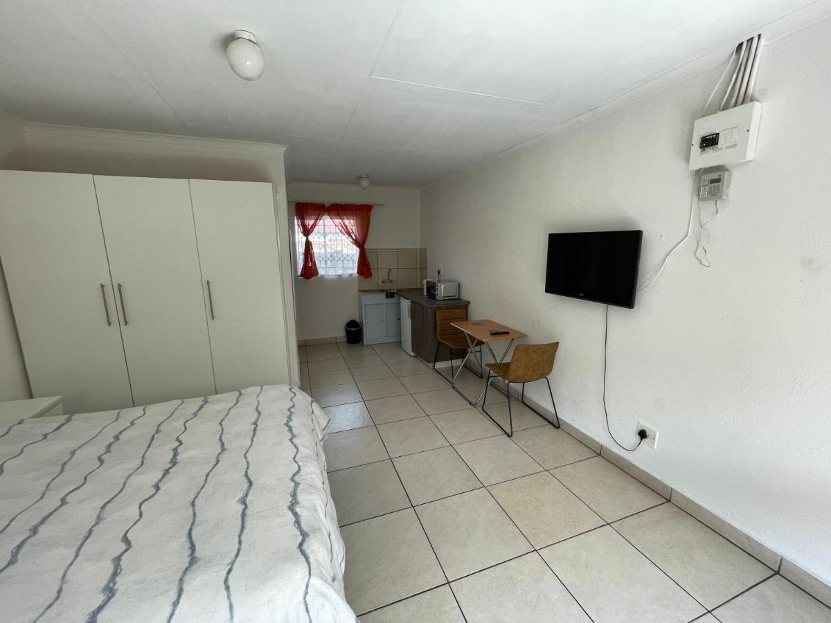 La Fiance Village Polokwane Ngoại thất bức ảnh